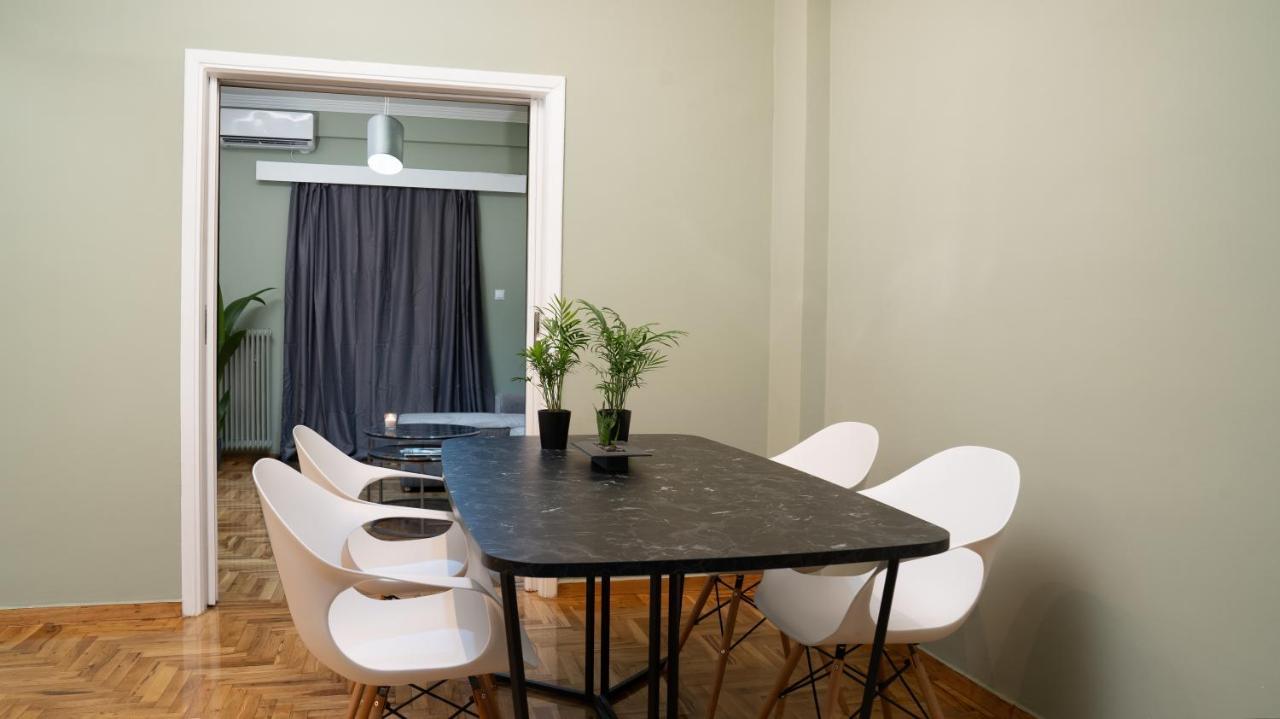 City Center Apt. On A Traffic Free Street Athen Exterior foto